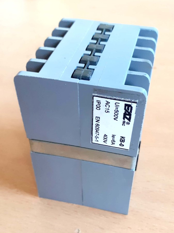 Stykač typ KB0; 400V; 6A; 42V