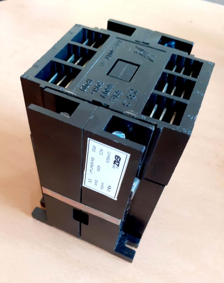 Stykač typ KB-3; 400V; 63A; 42V
